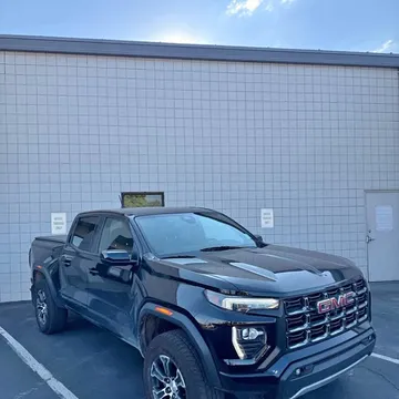 2024 GMC Canyon Crew Cab AT4 Pickup 4D 5 ft