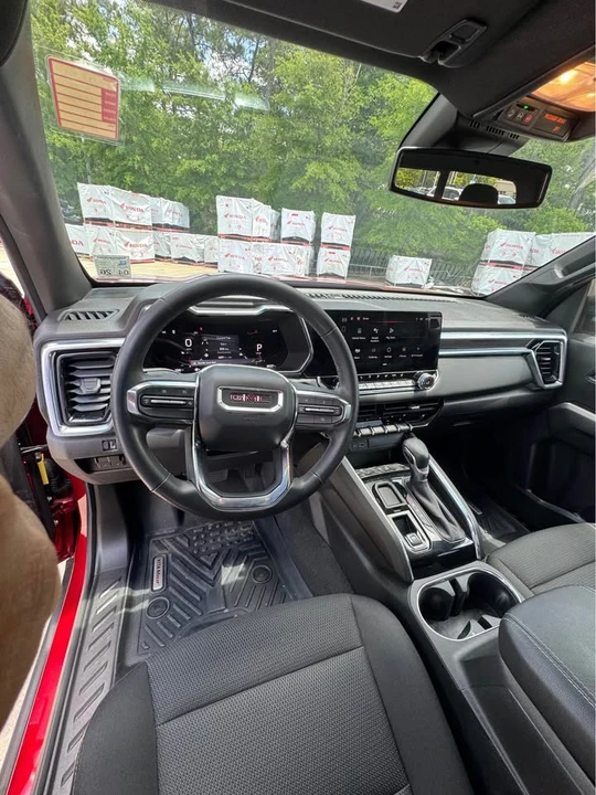 2024 GMC Canyon 2nd Gen - Image 9 of 14