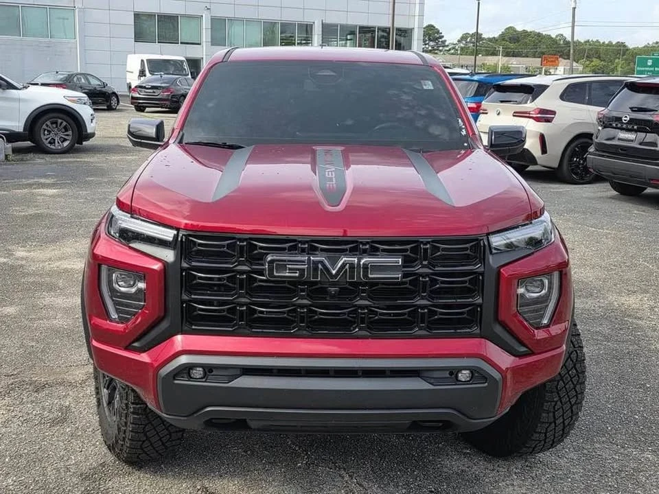 2024 GMC Canyon - Image 2 of 7