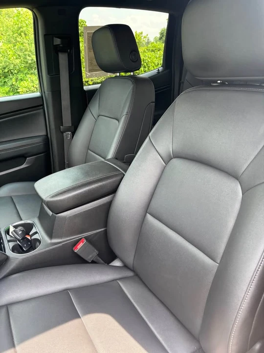 2024 GMC Canyon 2nd Gen - Image 13 of 14