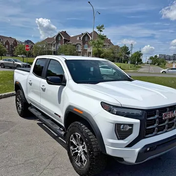 2024 GMC Canyon AT4