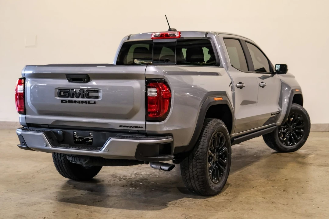 2024 GMC Canyon 2nd Gen - Image 5 of 12