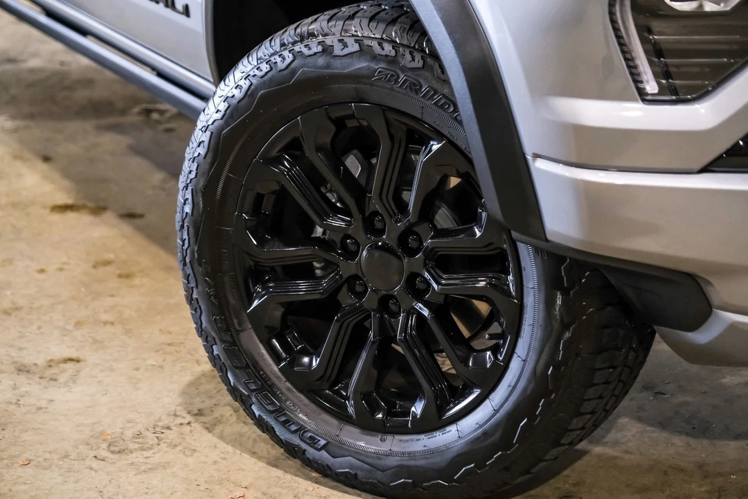 2024 GMC Canyon 2nd Gen - Image 10 of 12