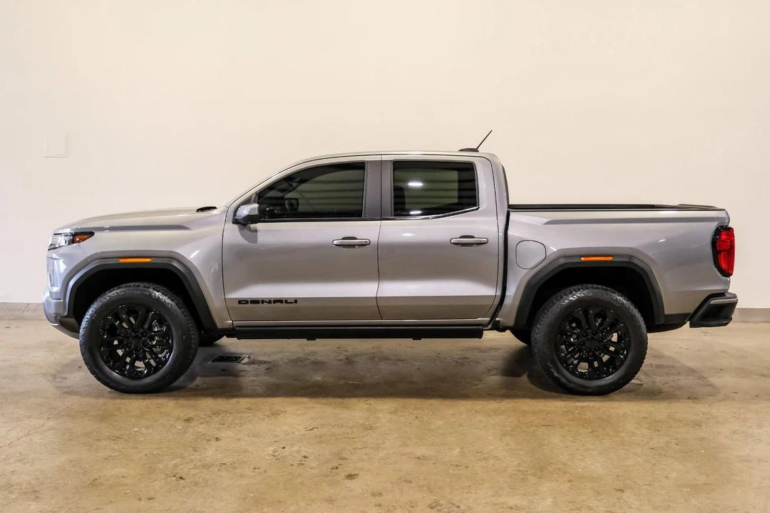 2024 GMC Canyon 2nd Gen - Image 6 of 12