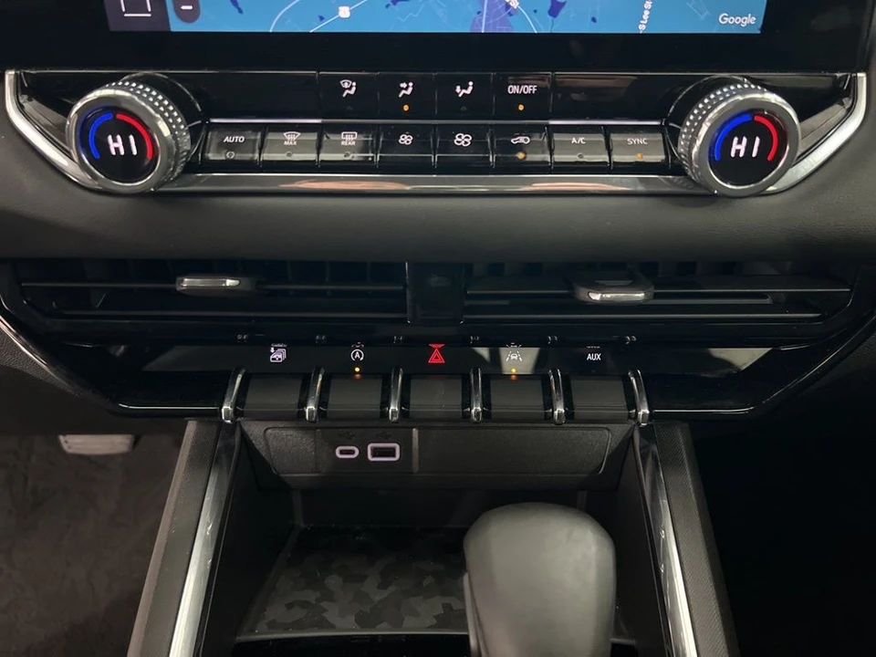 2024 GMC Canyon 2nd Gen - Image 17 of 21
