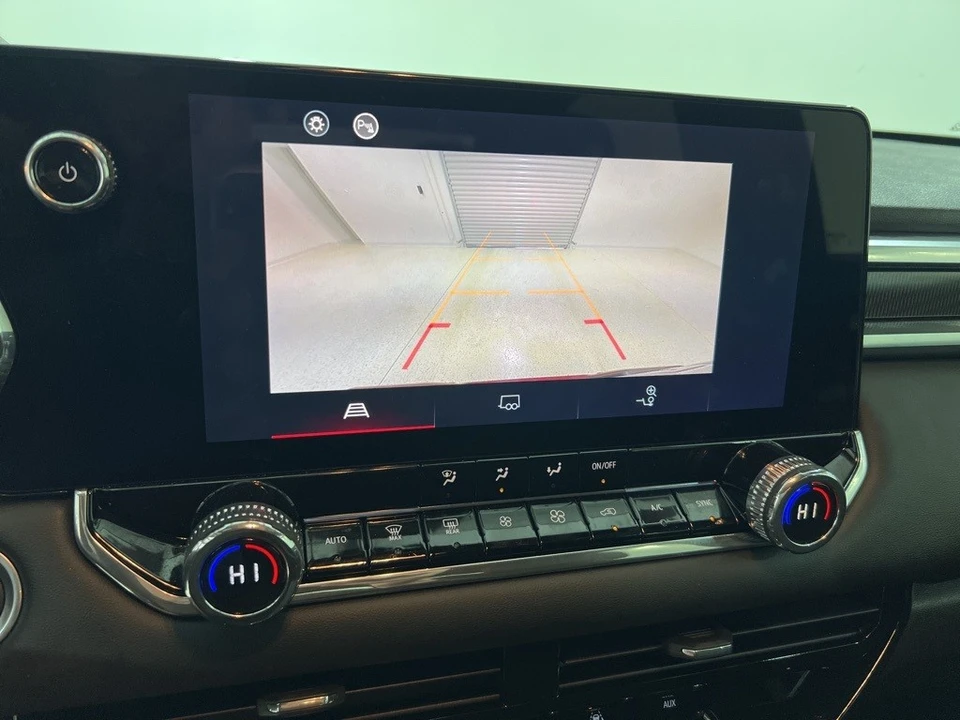 2024 GMC Canyon 2nd Gen - Image 14 of 21