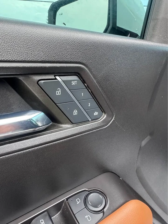 2024 GMC Canyon - Image 10 of 14