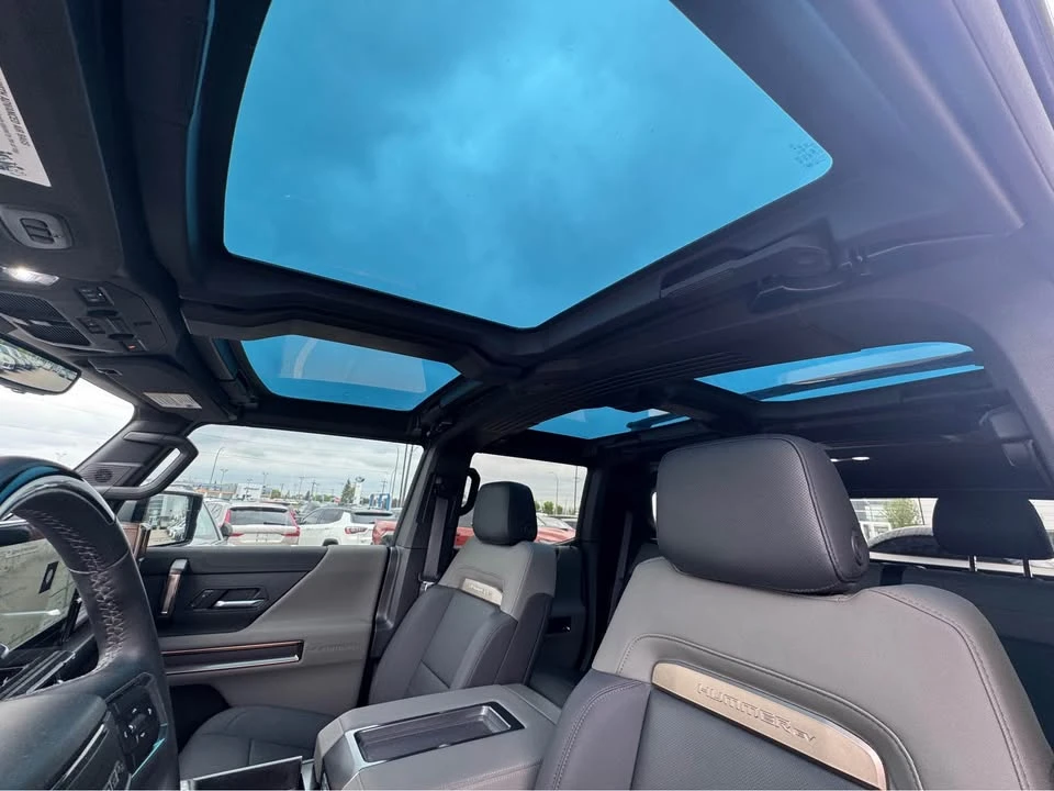 2024 GMC Hummer EV - Image 13 of 21