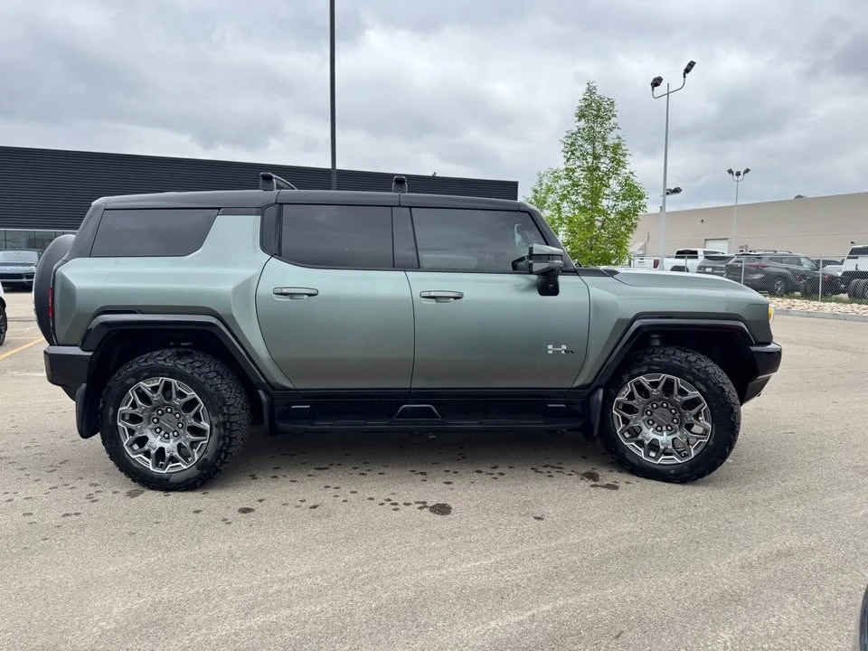 2024 GMC Hummer EV - Image 4 of 21