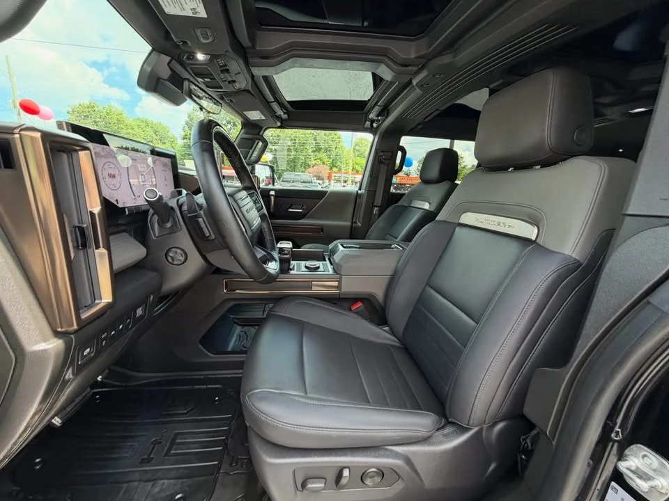 2024 GMC Hummer EV - Image 6 of 17