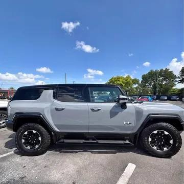 2024 GMC Hummer EV SUV 2X