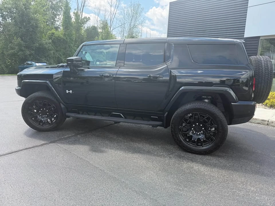 2024 GMC Hummer EV - Image 3 of 4
