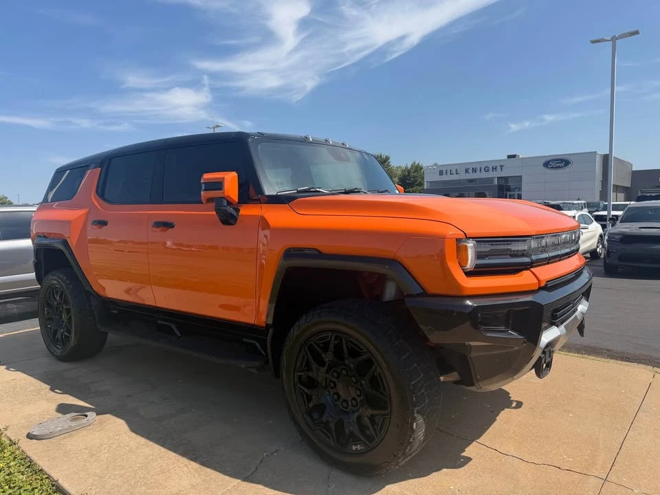 2024 GMC Hummer EV - Image 4 of 12