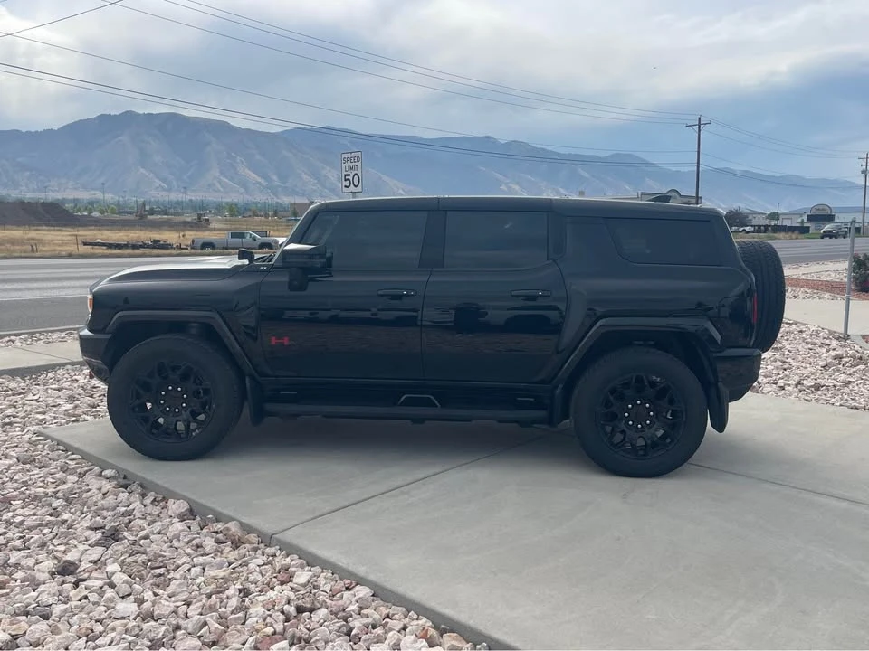 2024 GMC Hummer EV - Image 3 of 9