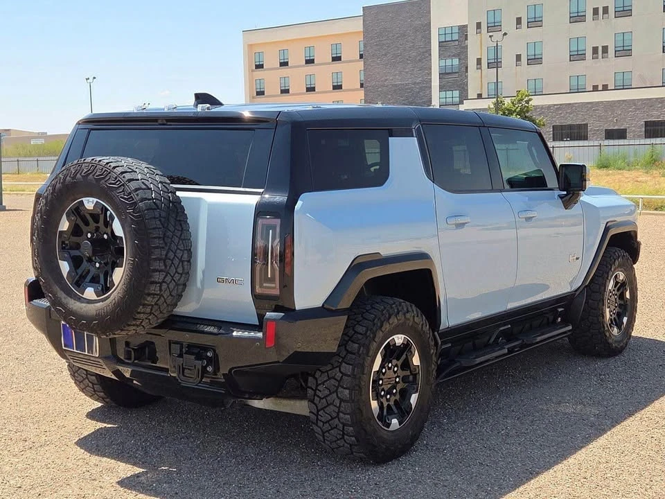 2024 GMC Hummer EV - Image 13 of 20
