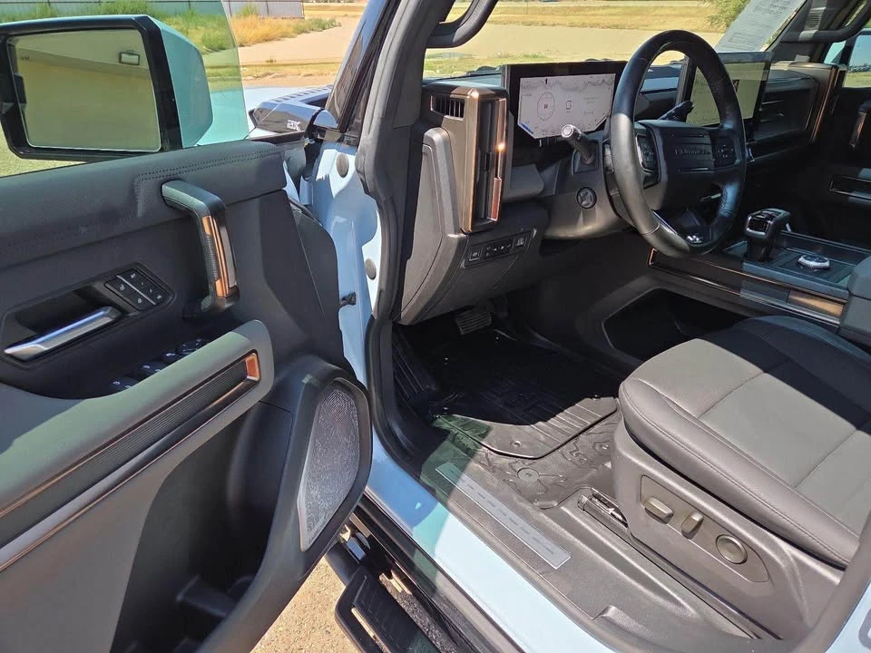 2024 GMC Hummer EV - Image 5 of 20