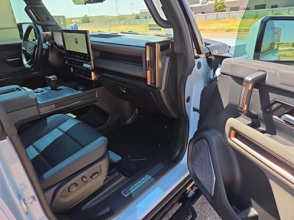 2024 GMC Hummer EV - Image 3 of 20