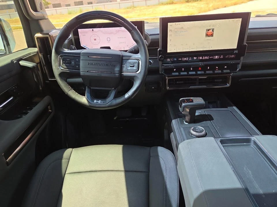 2024 GMC Hummer EV - Image 12 of 20