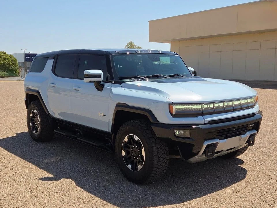 2024 GMC Hummer EV - Image 6 of 20