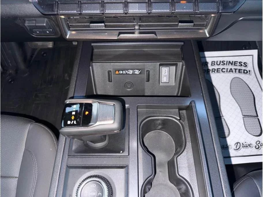2024 GMC Hummer EV - Image 12 of 18