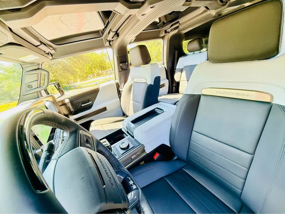 2024 GMC Hummer EV - Image 2 of 5
