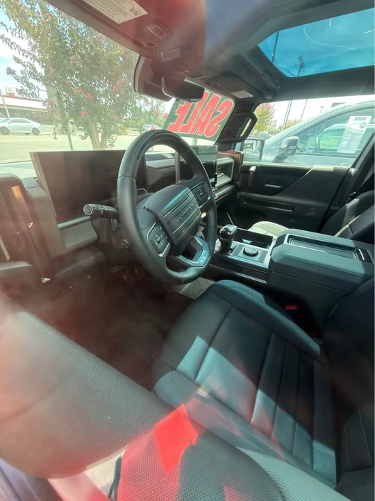 2024 GMC Hummer EV - Image 7 of 7