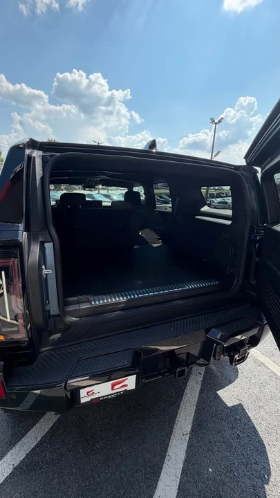 2024 GMC Hummer EV - Image 16 of 16
