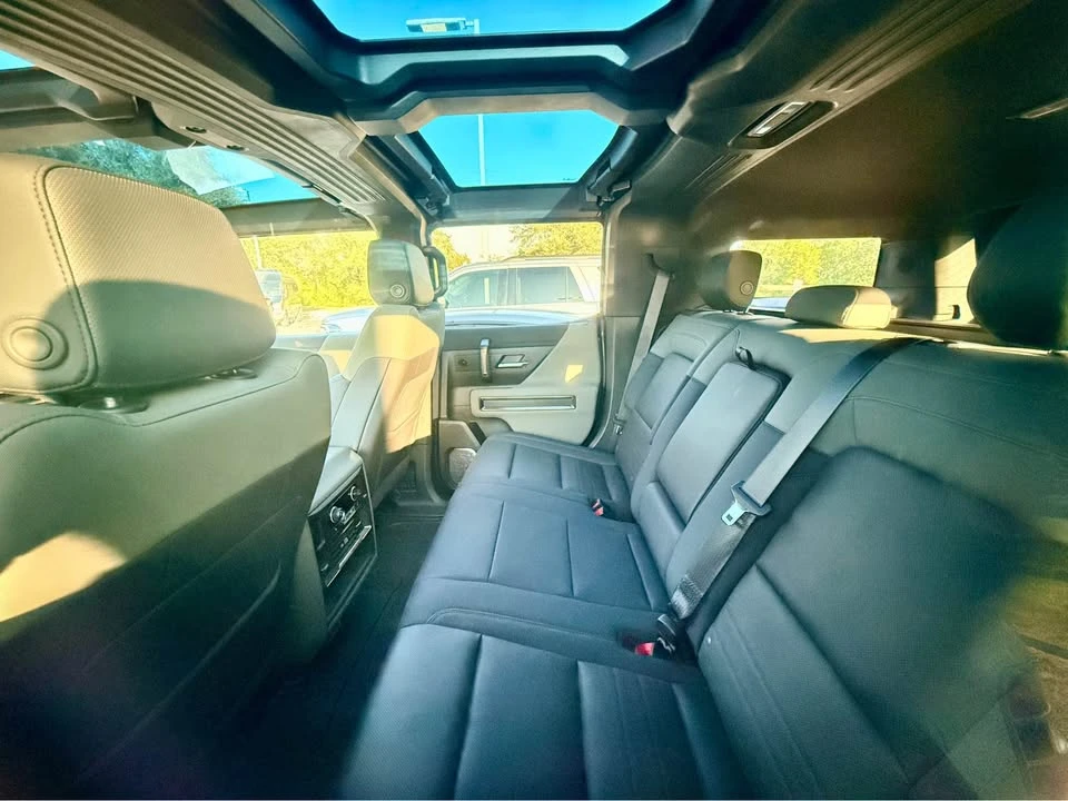 2024 GMC Hummer EV - Image 3 of 4