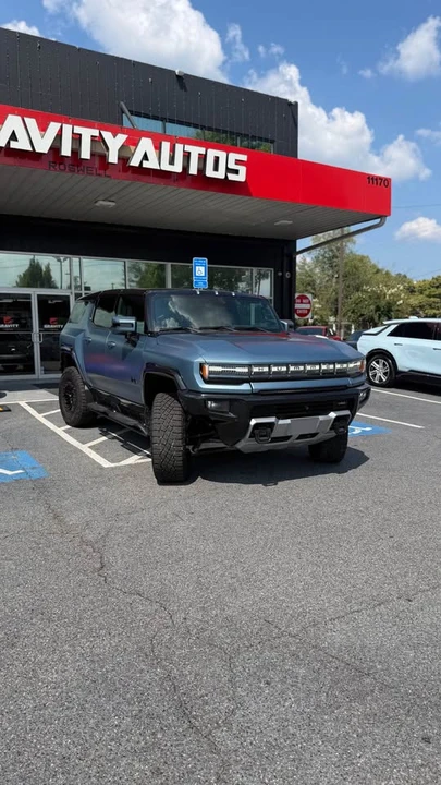 2024 GMC Hummer EV - Image 3 of 16