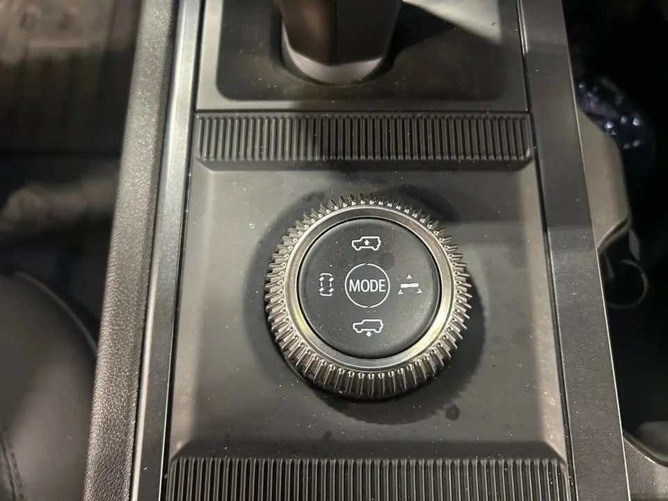 2024 GMC Hummer EV - Image 15 of 16