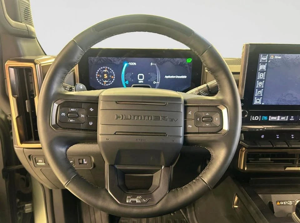 2024 GMC Hummer EV - Image 9 of 10