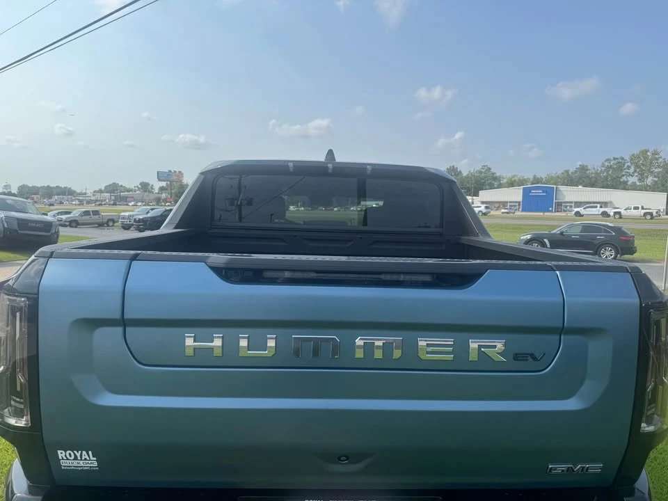2024 GMC Hummer EV - Image 4 of 17