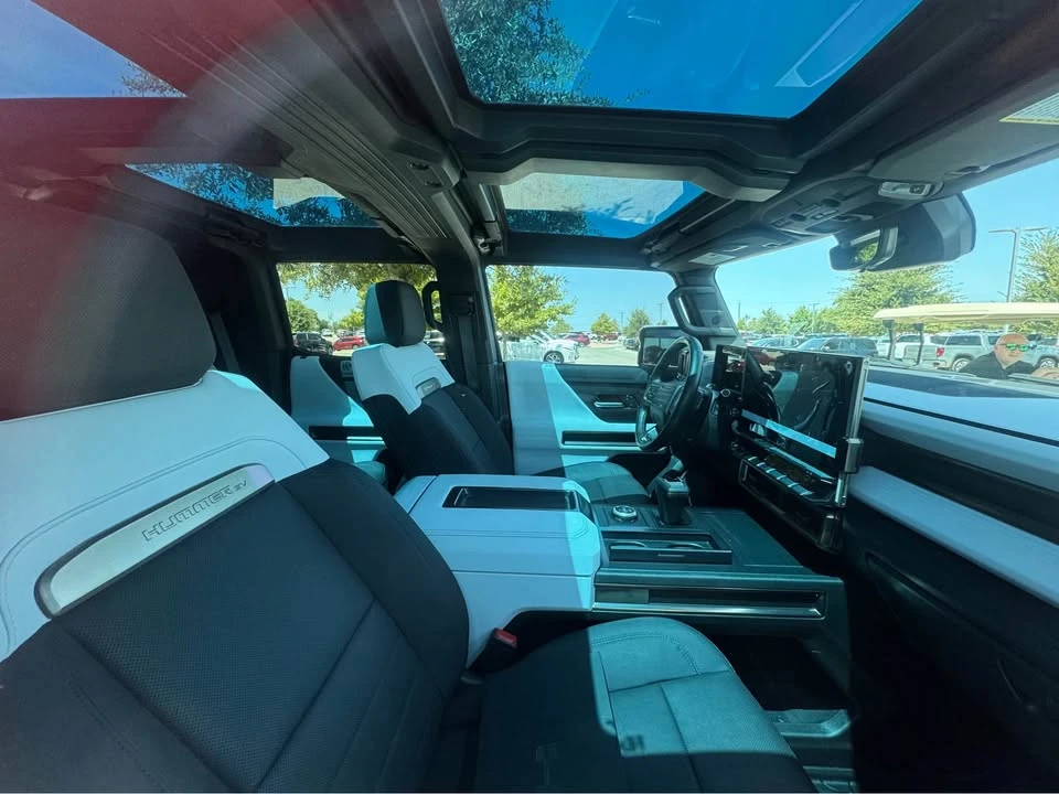 2024 GMC Hummer EV - Image 3 of 3