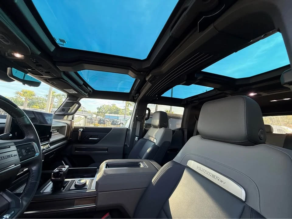 2024 GMC Hummer EV - Image 6 of 9