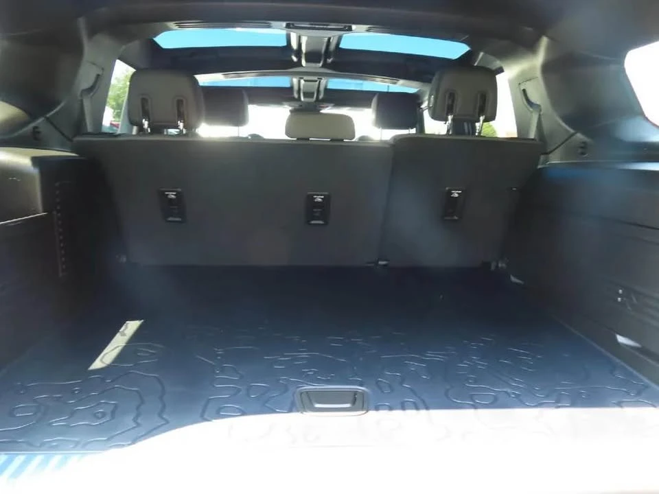 2024 GMC Hummer EV - Image 13 of 14