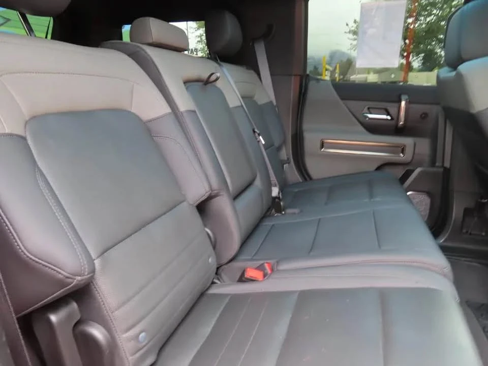 2024 GMC Hummer EV - Image 14 of 16
