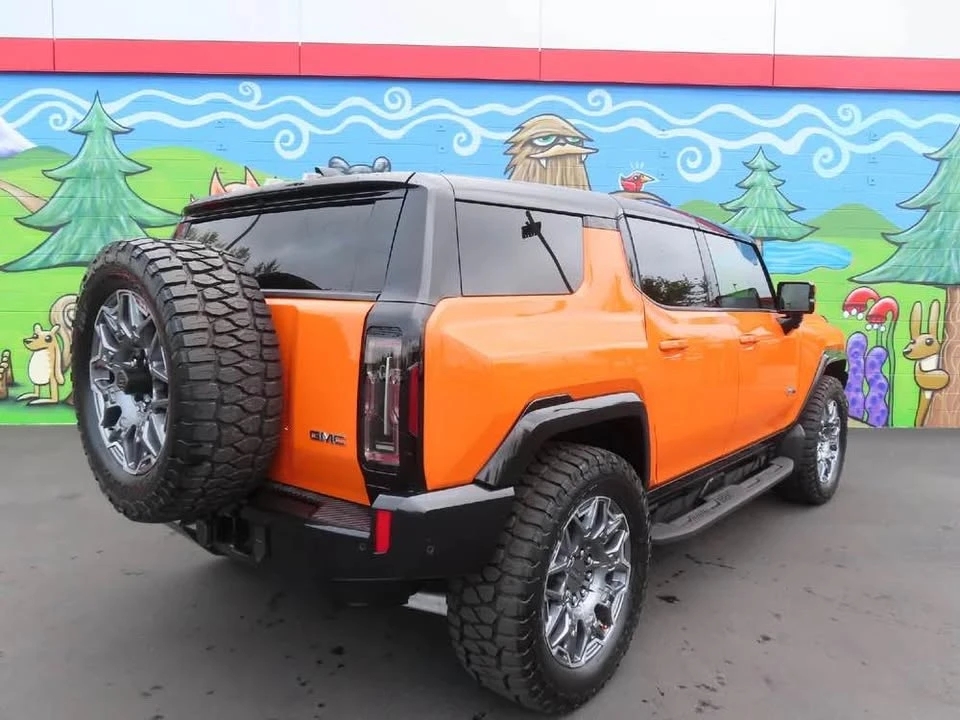 2024 GMC Hummer EV - Image 6 of 16