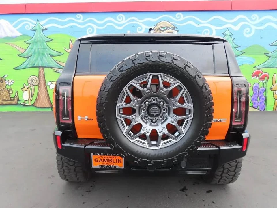 2024 GMC Hummer EV - Image 5 of 16