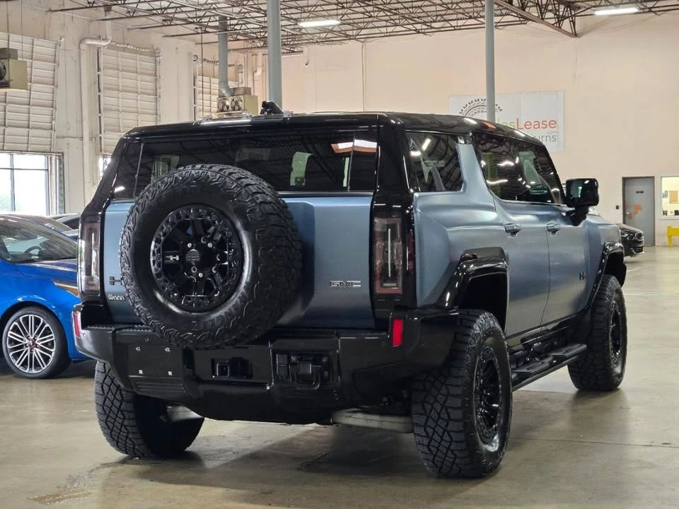 2024 GMC Hummer EV - Image 8 of 18