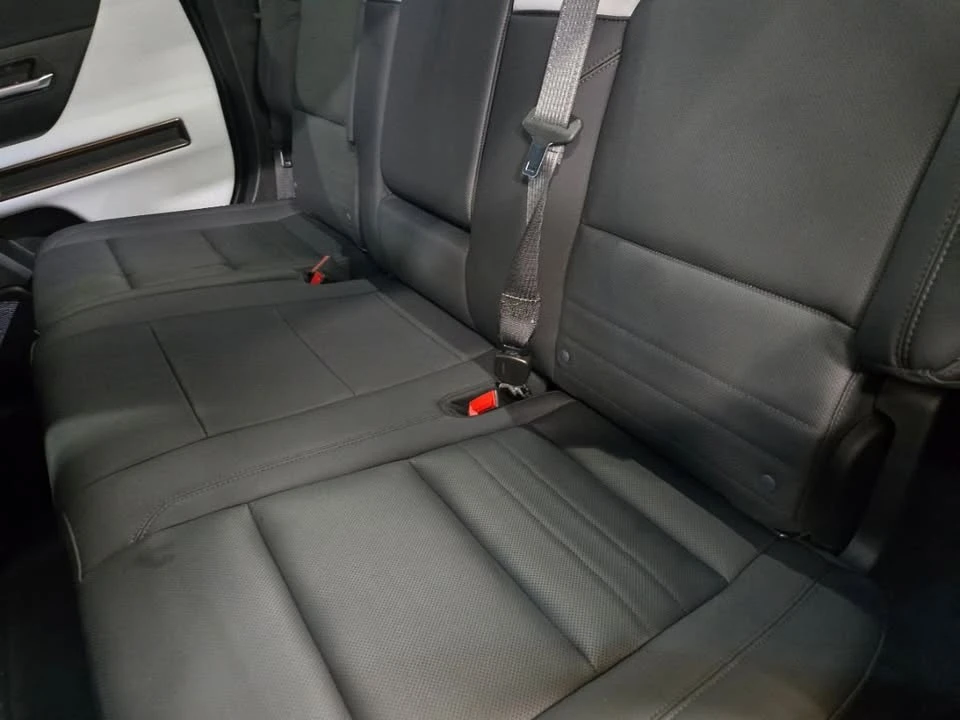 2024 GMC Hummer EV - Image 17 of 18