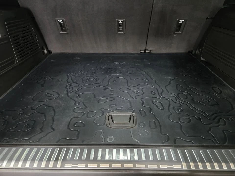 2024 GMC Hummer EV - Image 18 of 18