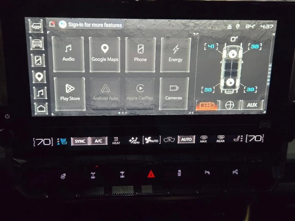 2024 GMC Hummer EV - Image 12 of 18