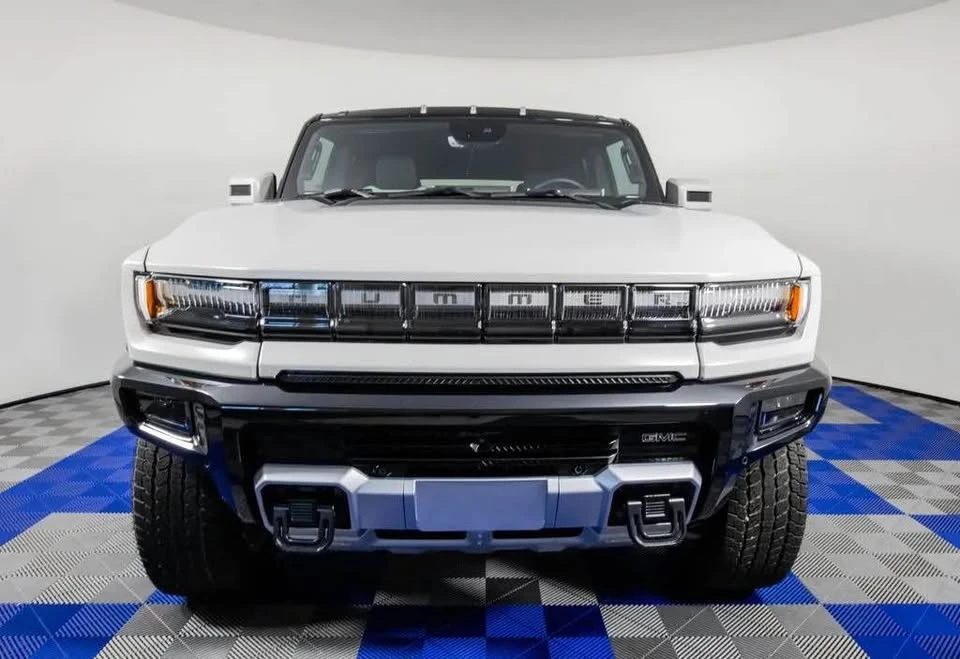 2024 GMC Hummer EV - Image 2 of 8