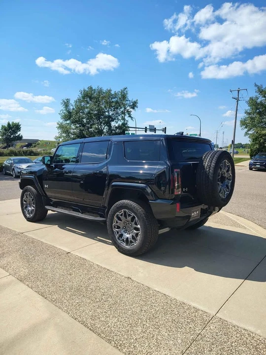 2024 GMC Hummer EV - Image 2 of 20