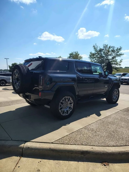 2024 GMC Hummer EV - Image 3 of 20