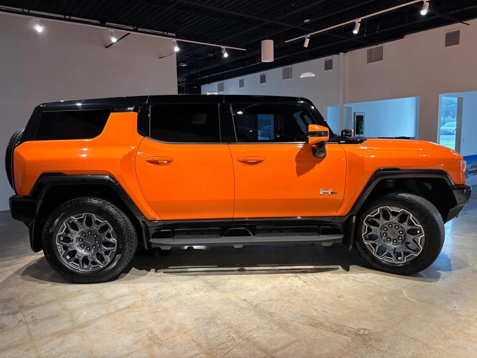 2024 GMC Hummer EV - Image 6 of 19