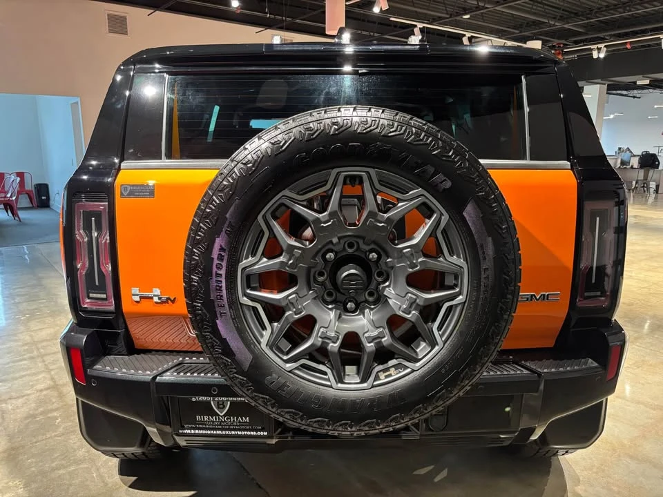 2024 GMC Hummer EV - Image 4 of 19