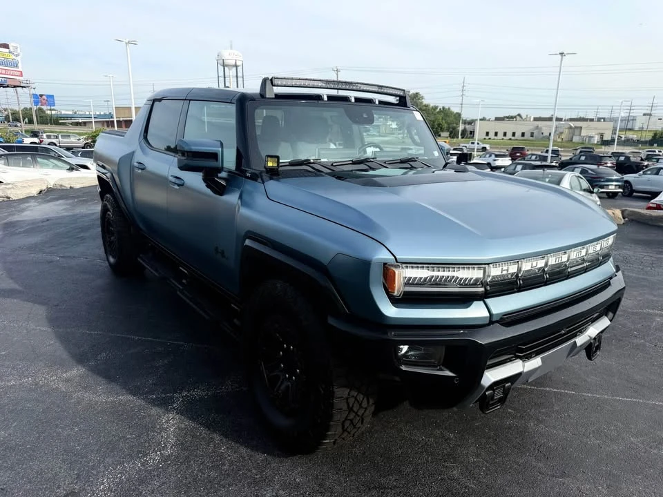 2024 GMC Hummer EV - Image 8 of 20