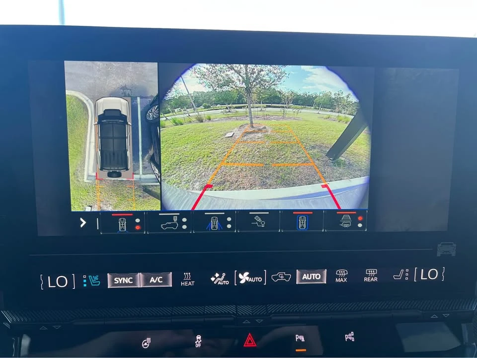 2024 GMC Hummer EV - Image 7 of 14