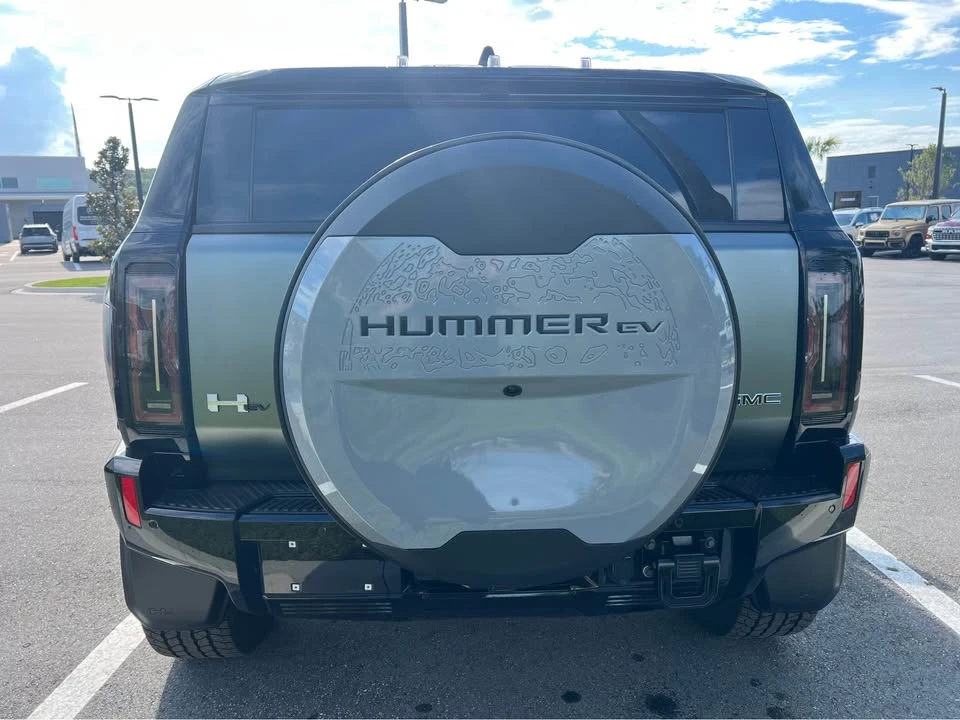 2024 GMC Hummer EV - Image 14 of 14